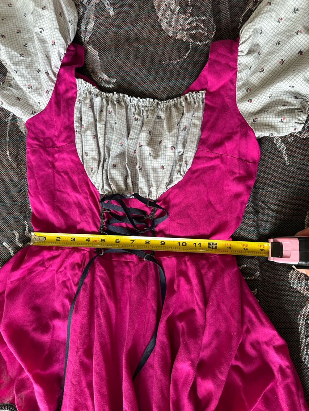 Vintage inspired Raspberry Lace-Up Midi Dress with Puff Sleeves Cosplay - Picture 7 of 8